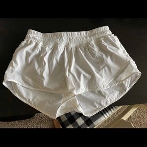 Lululemon Hotty hot shorts